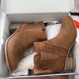 Malibu Brown Ankle Booties